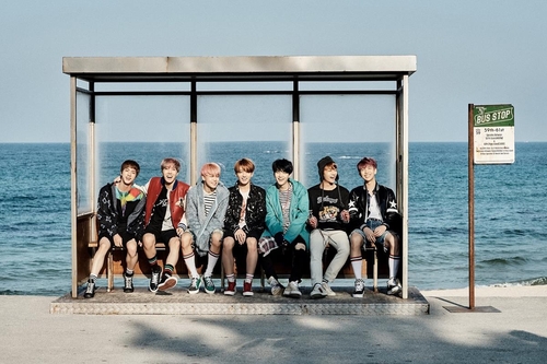 La imagen, proporcionada por BigHit Music, muestra una foto promocional de la canción "Spring Day", del grupo masculino de K-pop BTS. (Prohibida su reventa y archivo)