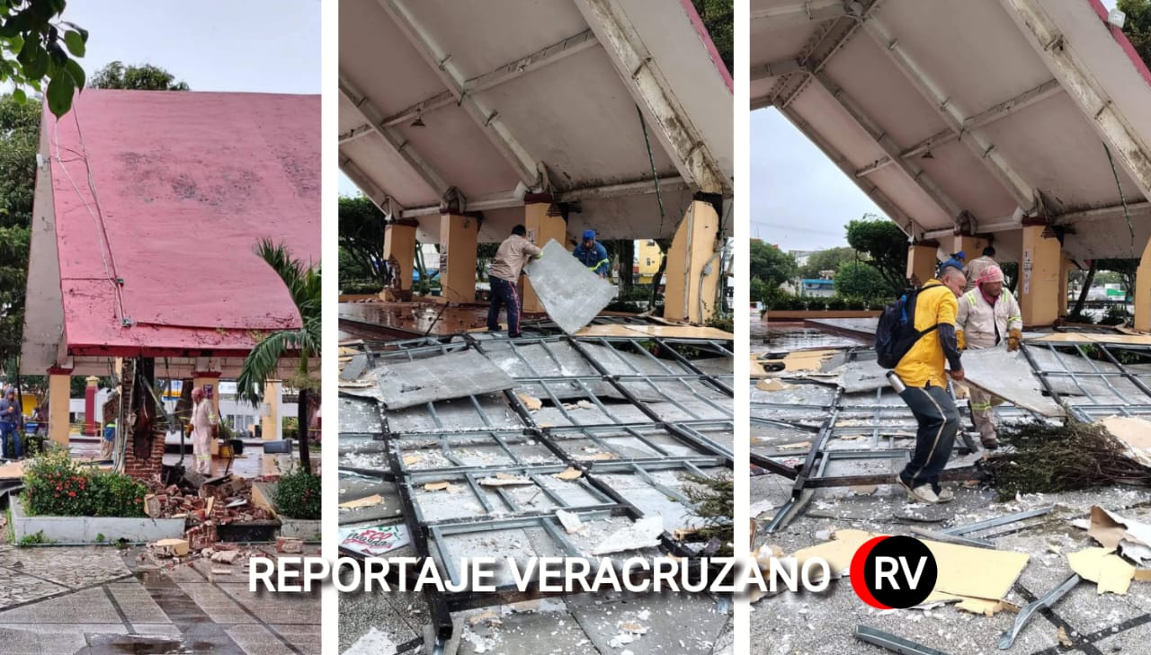 Colapsa techo del kiosco en Coatzacoalcos por intensas rachas de viento