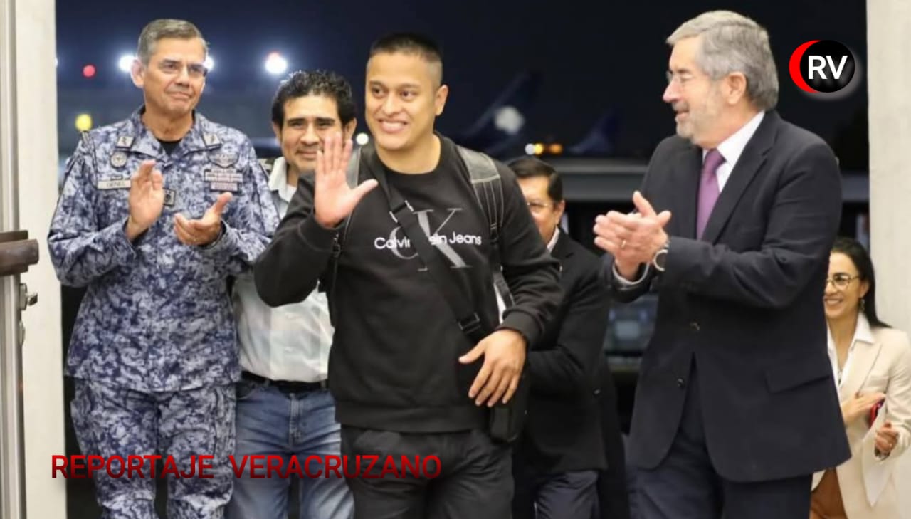 Mexicanos liberados tras secuestro en Yemen regresan al país; pronto estarán en Veracruz