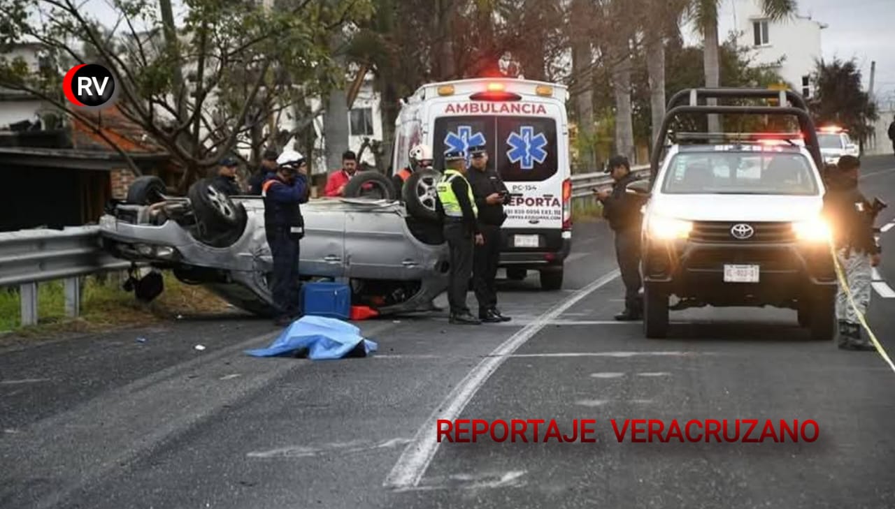 Tragedia en la carretera Xalapa-Veracruz: joven muere en fatal volcadura