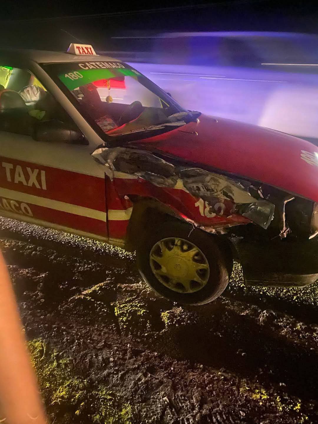 Violento choque en la carretera 180: Taxista impacta motocicleta y deja una mujer lesionada