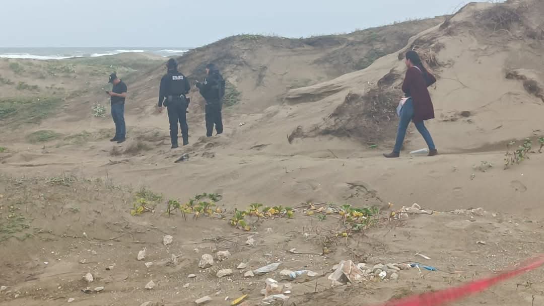 Fuerte operativo en Coatzacoalcos por hallazgo de restos en un costal