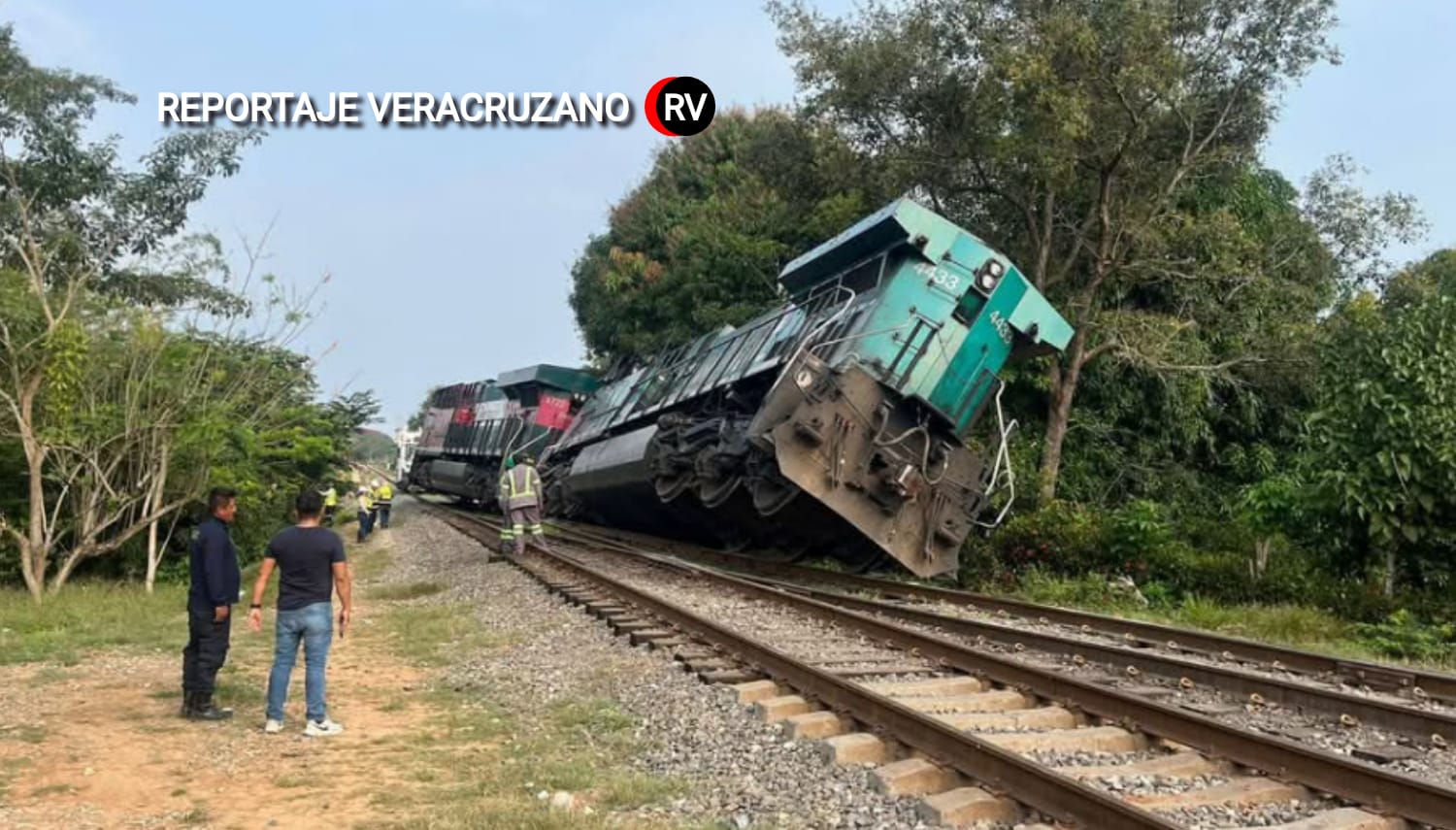 Emergencia ferroviaria en Chinameca: tren de Ferrosur se descarrila y provoca derrame de combustible