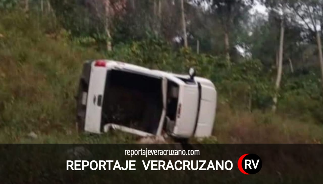 Luto en Tepatlaxco: matrimonio de la tercera edad pierde la vida tras caer a un barranco