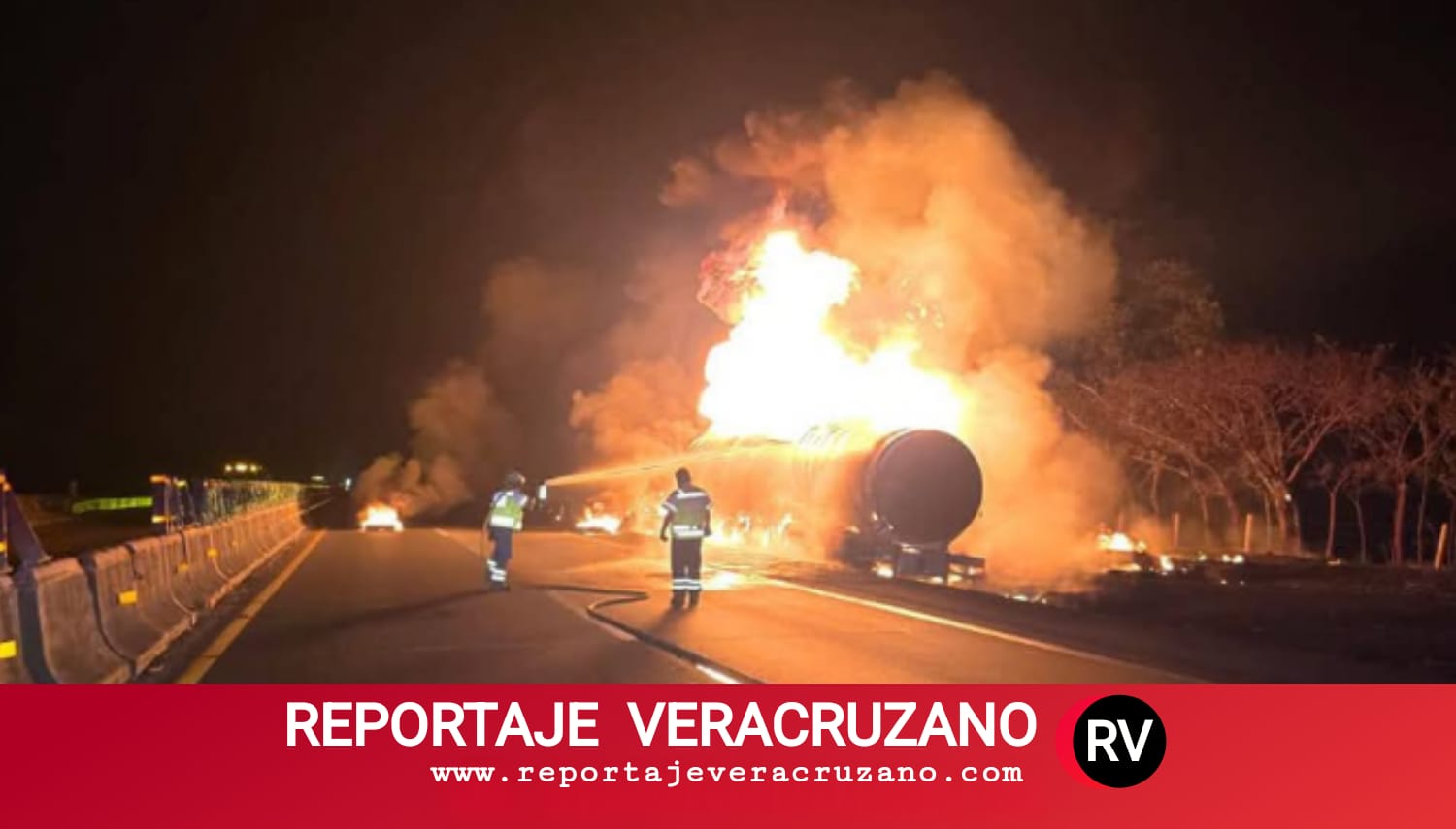 Explosión latente sobre el asfalto: otra pipa arde en la autopista La Tinaja – Acayucan y revive la pregunta clave: ¿quién regula el transporte de combustibles en Veracruz?