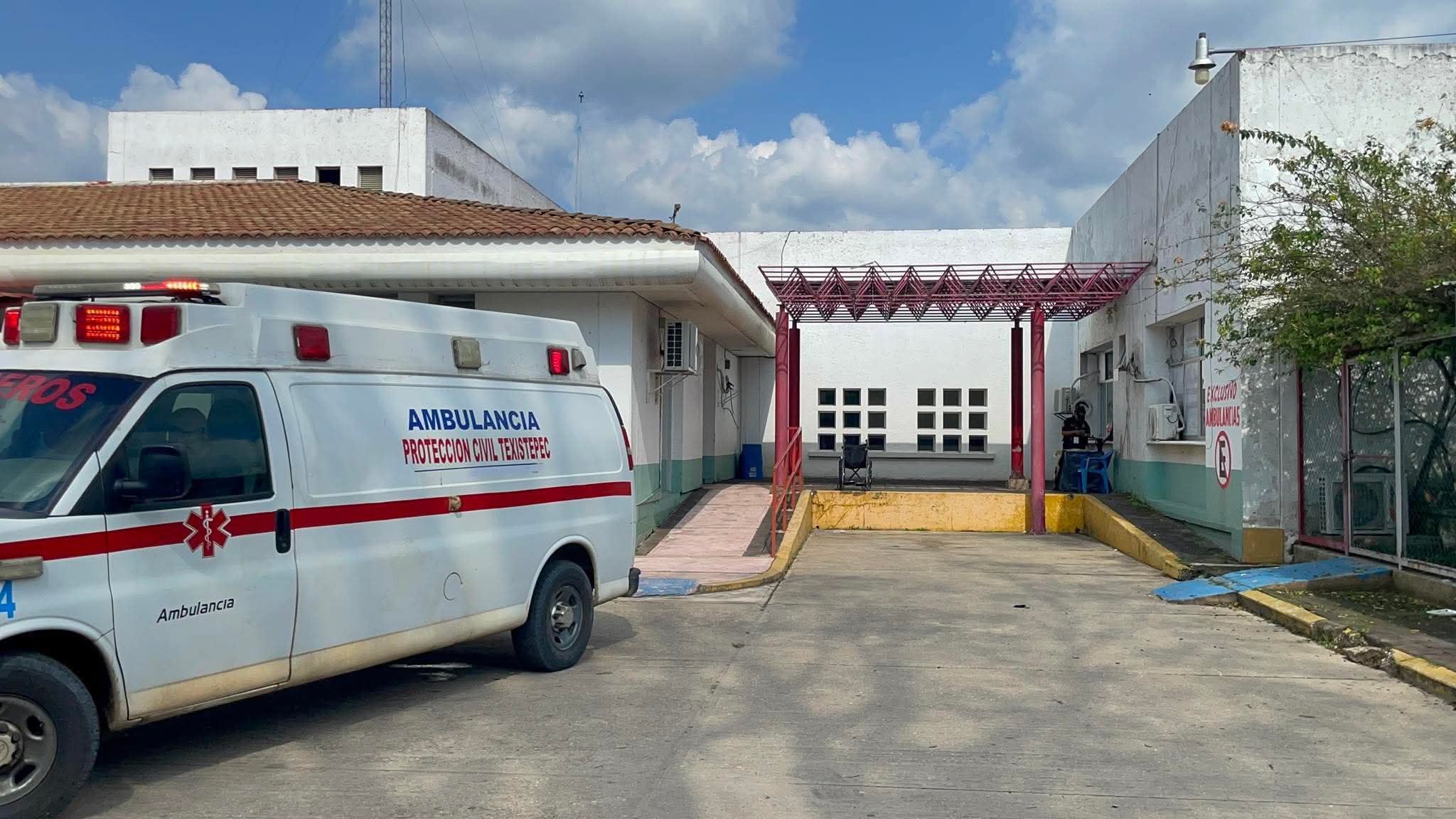 Explosión de pirotecnia deja a menor gravemente herido en comunidad rural de Texistepec