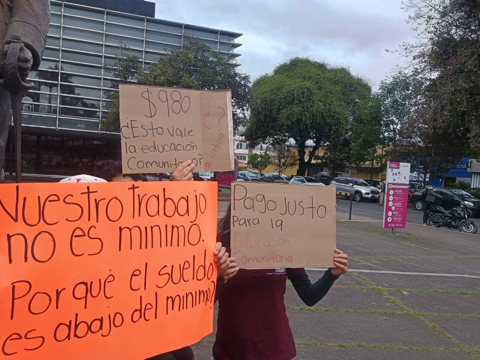 Educadores comunitarios al límite: la educación en la marginación se sostiene con salarios precarios y promesas incumplidas