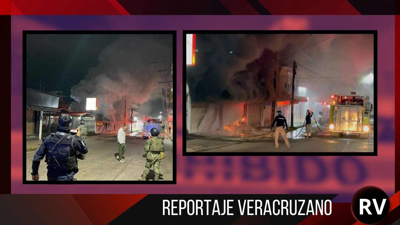 Incendio provocado arrasa con dos comercios en Acayucan