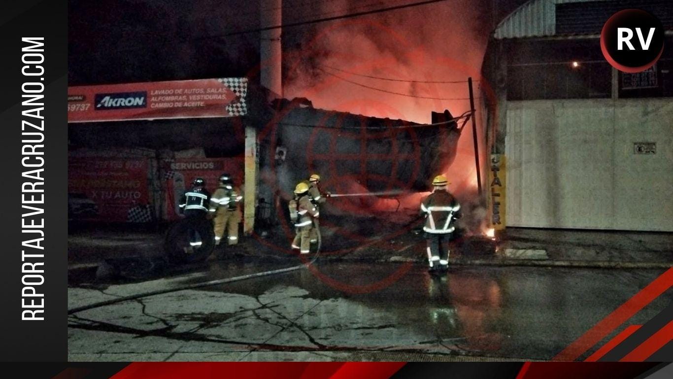 Incendio en vulcanizadora moviliza a Córdoba