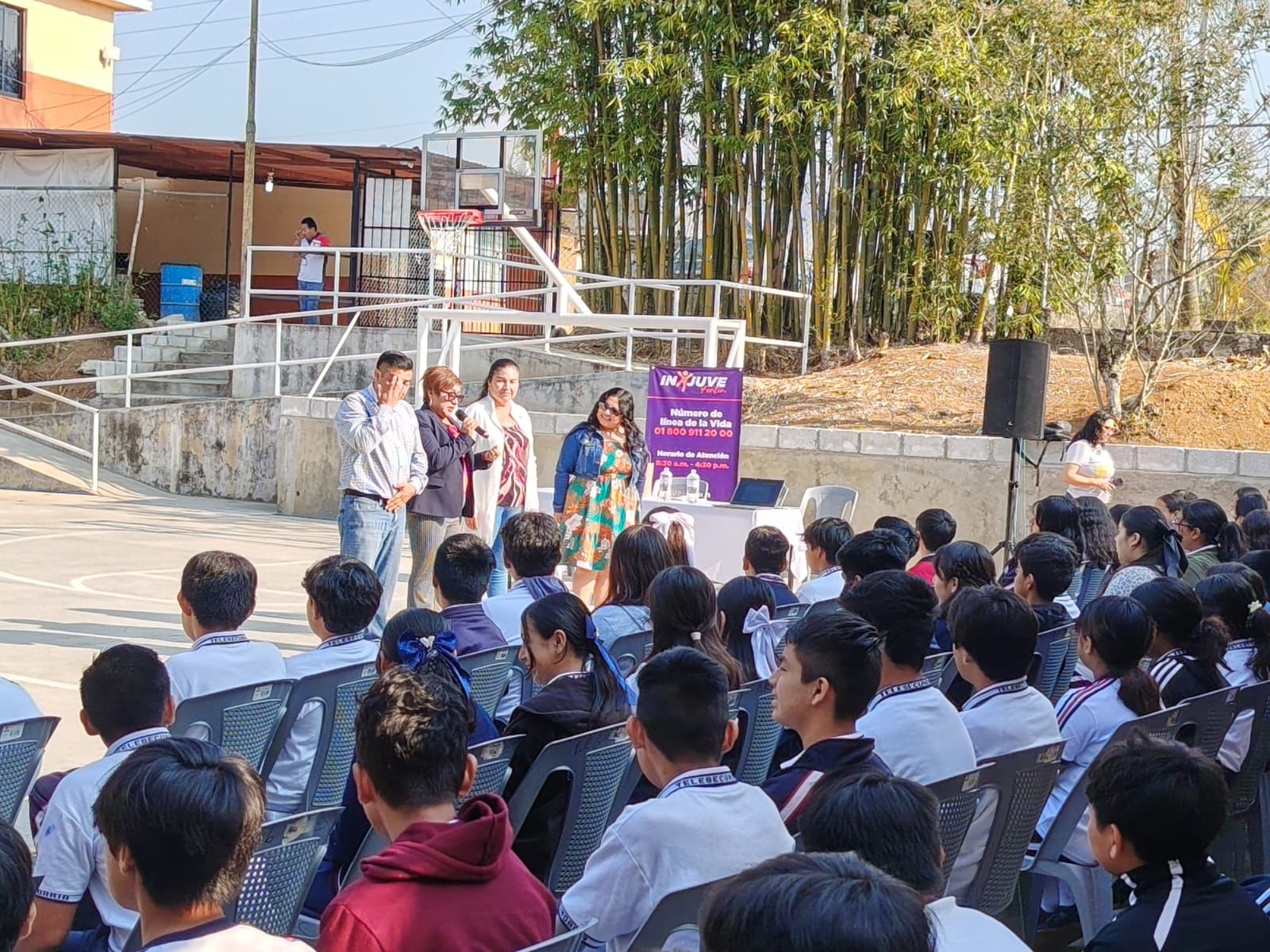 LLEVAN MENSAJE CONTRA LAS ADICCIONES A ESTUDIANTES DE FORTÍN
