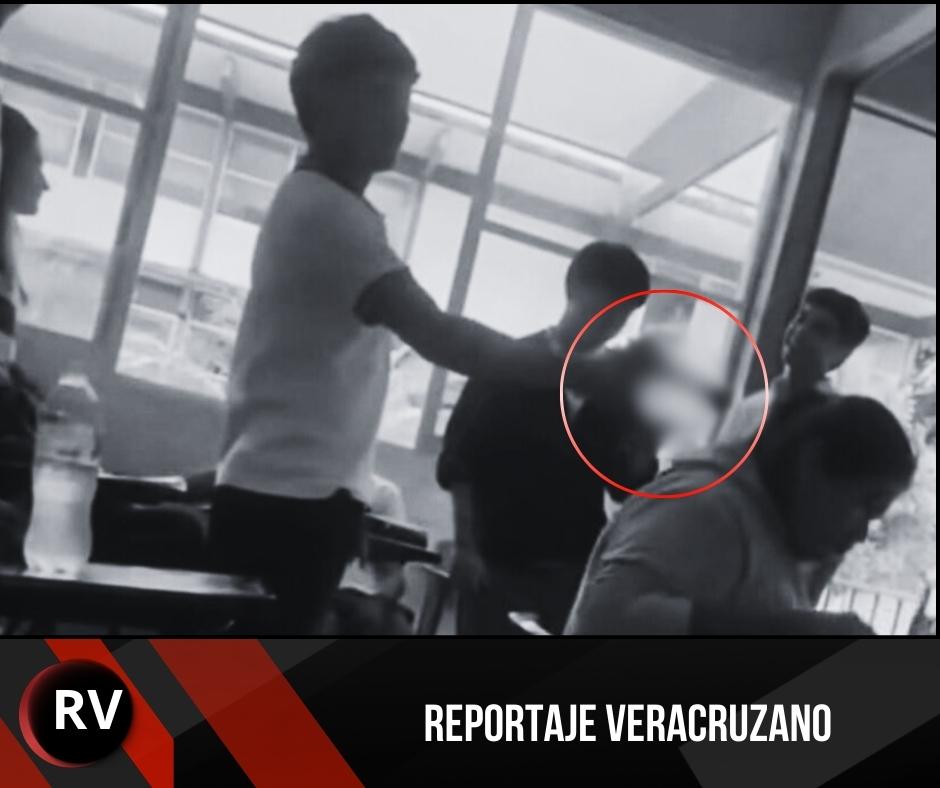 Pánico en el CBTIS 47 de Córdoba: Video viral revela a alumno encañonando a una compañera