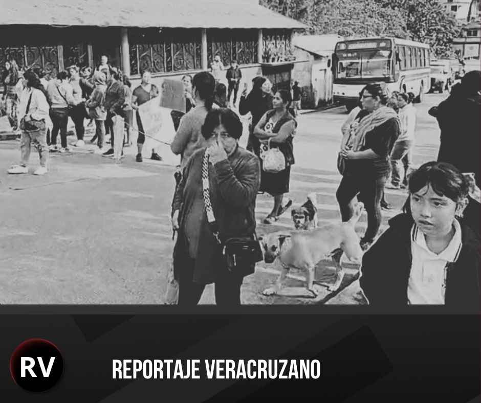 Bloqueo total en la carretera federal Córdoba–Veracruz a la altura de Atoyac