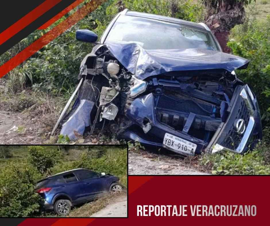 Aparatoso accidente en la Tuxpan–Cazones deja una camioneta destrozada