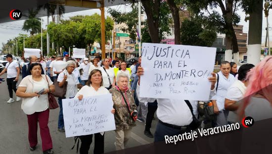 Médicos y personal sanitario protestan en Poza Rica tras muerte de doctor; exigen seguridad y justicia