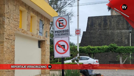 Refuerzan seguridad vial en zona escolar de Castillo de Teayo con nueva señalética